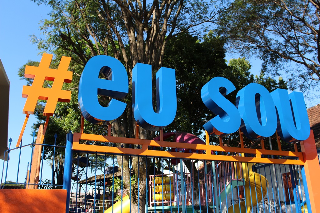 Escola Criança e CIA