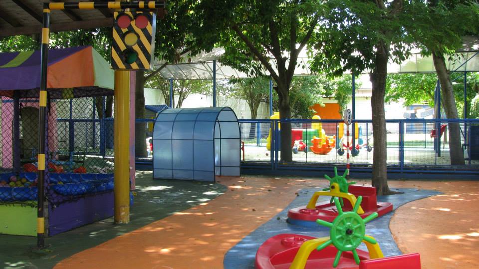 Escola Criança e CIA