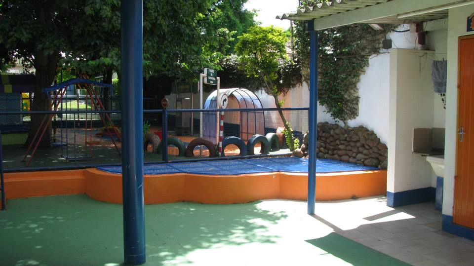 Escola Criança e CIA