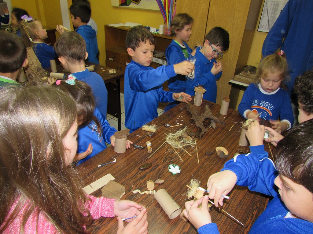Escola Criança e CIA
