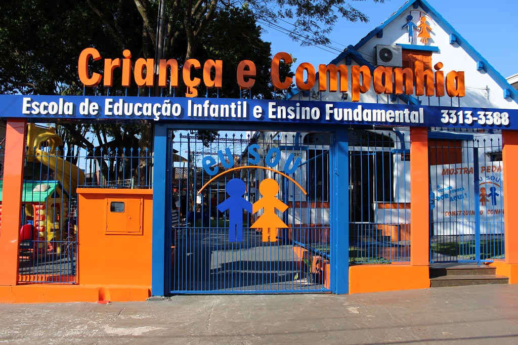 Escola Criança e CIA
