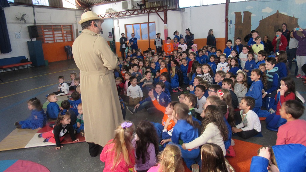 Escola Criança e CIA